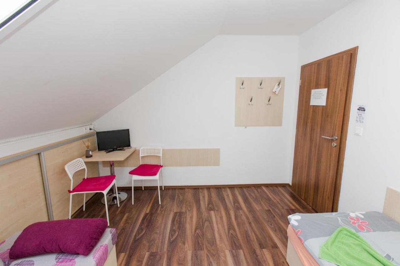 Penzion Hviezda Bratislava Exterior foto